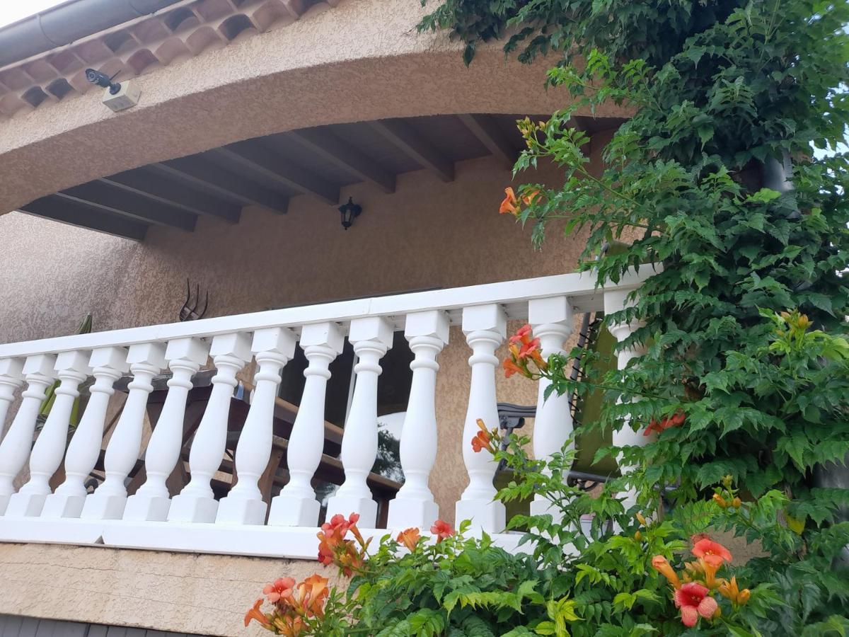 Gites De L'Esquirou Lagorce  Exterior foto